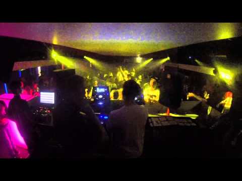 Footwork #011 - I Luv U x Rhythm 'N Gash (Filthy Vicars Live)