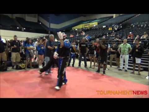 Najib Aquino vs Deandre Walker at Gator Nationals 2012