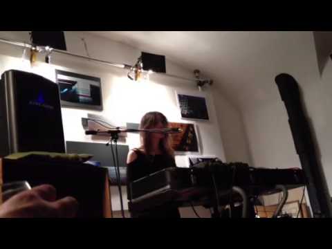 CALLmeKAT - Broken House