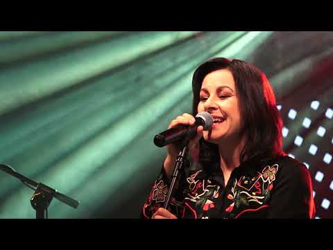 REPUBLIKA PŁOCKA - "Zapytaj mnie czy Cię kocham" (Republika cover)