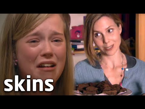 Pandora's 'Special' Birthday Brownies | Skins