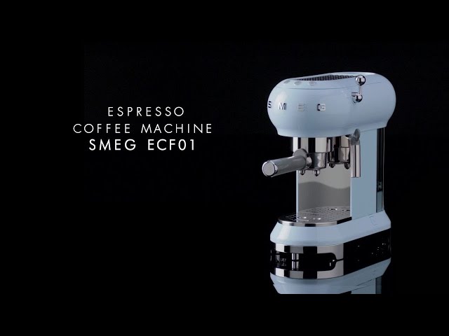 Smeg ECF01CREU Cafetera Espresso Retro Crema video