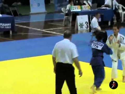 italiajudo_Camp Ita U23 Bari 2011 - Gozzi Chiara vs Posocco Francesca - Finale 3° posto 48 kg