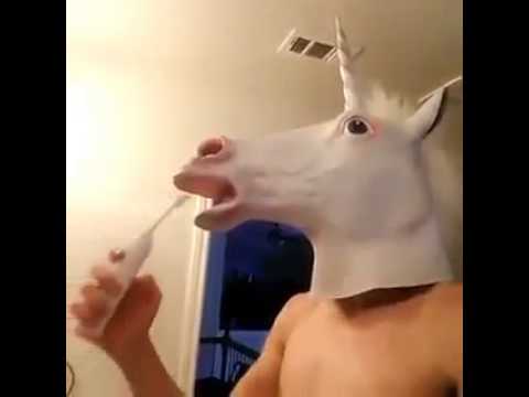 DAS SCHICKSAL IST EIN MIESER VERRÄTER 2 Trailer