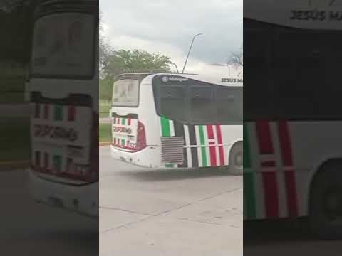 dúo de Fam coches 1012 y 1027 ambos línea Córdoba Juárez celman Agrales saldibia aries mt 17