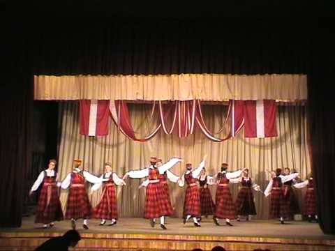 dk Pēda - Saule brida rudzu lauku