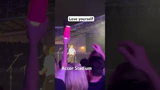 Ed Sheeran sings Love Yourself ❤️ #edsheeran #sydney #accorstadium