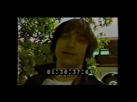 R.E.M. 1985-05 - ‘Week In Review’, USA (Live footage & interview from the ‘USA For Africa’ benefit)