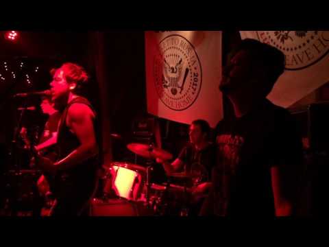 Magaivers Ramones Cover You sound like you're sick