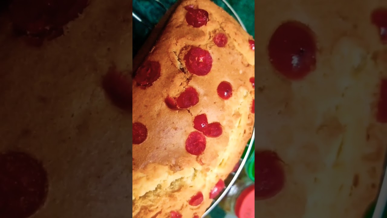 #christmas #christmascake #cake #cherry #yummy #delicious