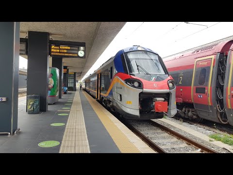 Treno Regionale Pop ETR 104 043 Regionale 22152 Reggio di Calabria Centrale-Rosarno