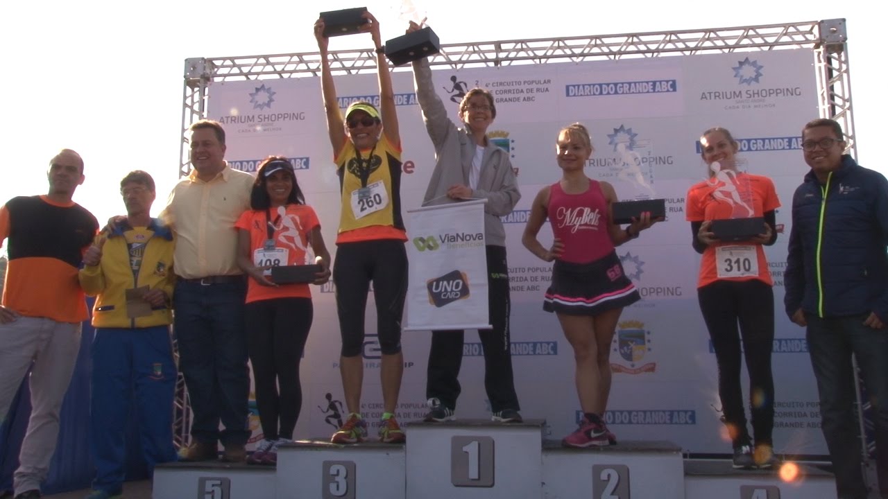 Apesar do frio, Rio Grande da Serra abraça corredores do circuito.