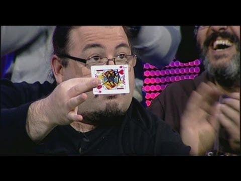 Por arte de magia - Dani DaOrtiz revoluciona la cartomagia