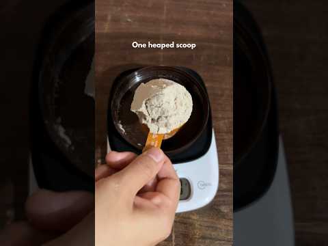 How much is one scoop protein powder | Heaped or exact scoop