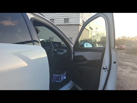 Peugeot 5008 STD ALLURE MHEV 145 E-DSC - Image 2