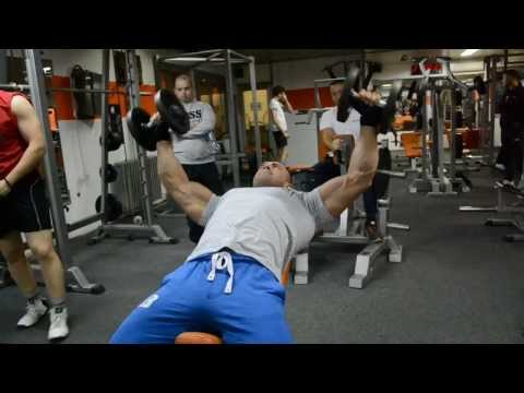 LEPOMIR BAKIC and MILOS BECEJSKI TRENING   UNIVERSUM FITNES CENTAR NIS
