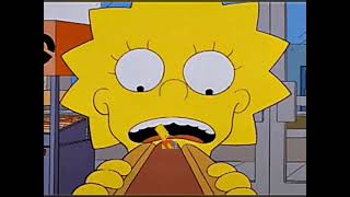 Tiny Bart on Lisa's hot dog [Simpsons edit] #bartsimpson #lisasimpson #simpsons #thesimpsons