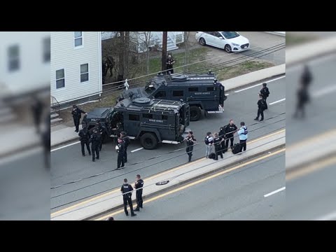 2023-04-14 - SWAT Team Response On Main Street in Stoneham, MA