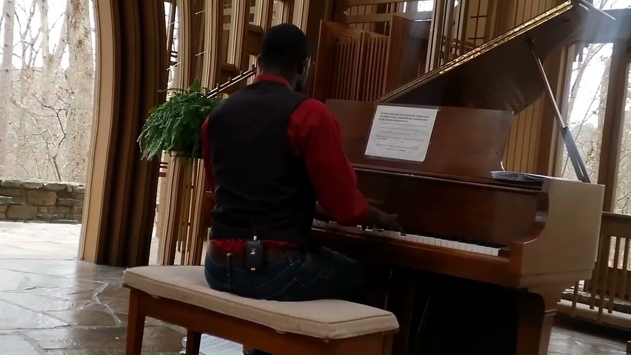 Promotional video thumbnail 1 for Schumann Robert Piano