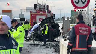 Otoyolda Gişelere Çarpıp Alev Alan Otomobilin Sürücüsü Öldü