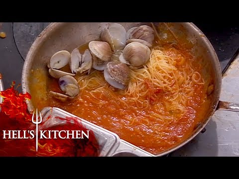 Sade Catches All Of Gordon's Tricks | Hell's Kitchen