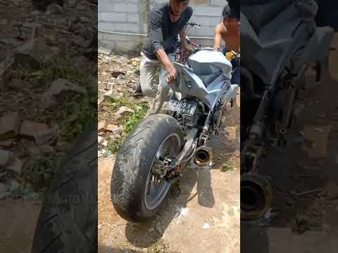 Buat kamu yang suka modifikasi, Yamaha Byson jadi pilihan sempurna! Dengan desain yang keren, siap bikin jalanan lebih s...
