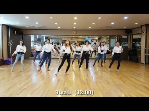 Over The Moon Line Dance(Absolute  Beginner)Stephen Rutter & Claire Rutter