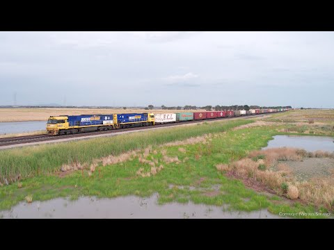4MA5 Pacific National Container Train Passes Flooded Farmland (21/12/2022) - PoathTV Railways