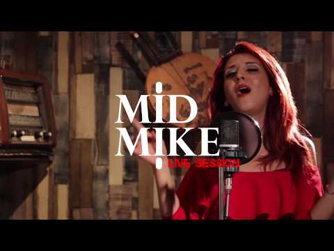 Ryma Nakkach - Shefto Mn Be'eid (Cover) | MidMike Live Session