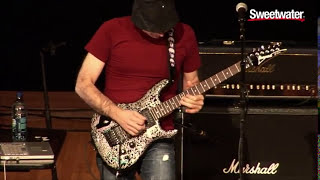 Joe Satriani Plays 