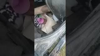 2001 Ford Mustang Fuel Pump Driver Module Location and Removal
