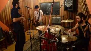 Banda Instinto Animal - Vem Quente Que Eu Estou Fervendo (Cover)