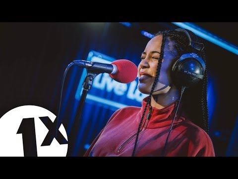 Jorja Smith - Imperfect Circle in the 1Xtra Live Lounge