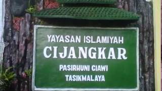 preview picture of video 'Lingkungan Yayasan Islamiyah Cijangkar Update (Maret 2014)'