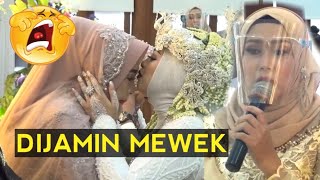 Download lagu The Sungkeman Traditional Ceremony is SO Sad, Guaranteed to Make Everyone Cry mp3 Download lagu The Sungkeman Traditional Ceremony is SO Sad, Guaranteed to Make Everyone Cry mp3