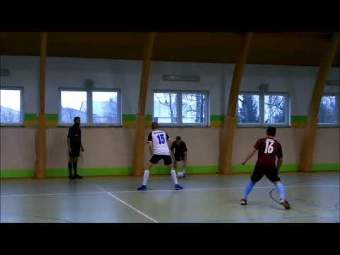 II kolejka  halówki  w gminie Makrodach Rumienica -LZS   Omule