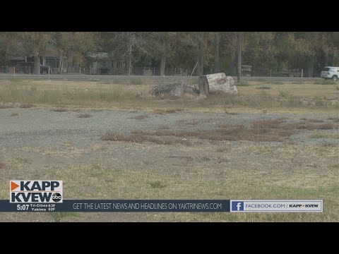 Benton City residents question safety of building Dollar General within neighborhood