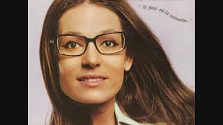 Nana Mouskouri: Robe bleue, robe blanche ( Το γελεκάκι που φορείς)