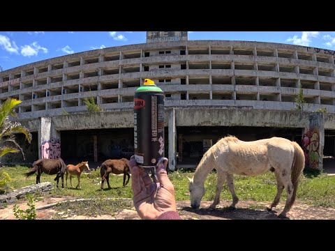 Graffiti - Exploring an Abandoned Hotel