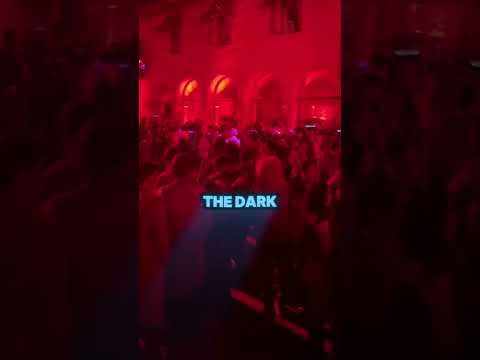 What A Hollywood Party Looks Like.. 😳