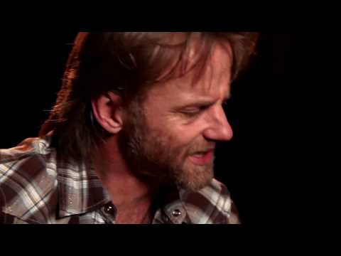 Don't Play Guitar Boy - Geoff Achison