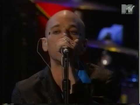 R.E.M.The Wake-Up Bomb Live Europe Video Music Awards 7 sept 1995 Part 1