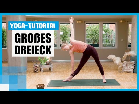 Yoga-Tutorial mit Anna Herz: Das Dreieck "Trikonasana" Schritt für Schritt erklärt 💙