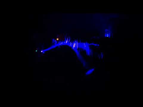 Trippy Glo Whip 4k - Crashing Down by  Mike Gudmann, TWINNS & Popcorn!