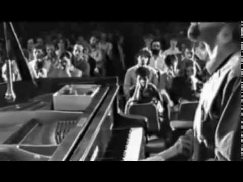 György Szabados Solo–LIVE IN THE JAZZ CLUB OF THE APÁCZAI CSERE JÁNOS COLLEGE, GYŐR, 1987, 08 April