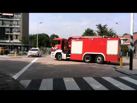 Prio 1 schuimblusvoertuig naar gaslekkage in HIA.