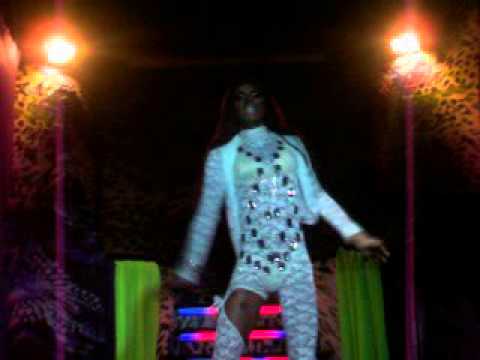 Yasmin Carraroh Diretamente de Dourados Especial Candice Kay 28.11.12 PlanetG