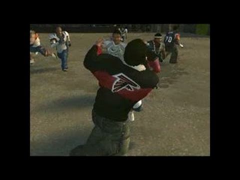 NFL Street 2 PlayStation 2 Trailer - World Premiere Trailer