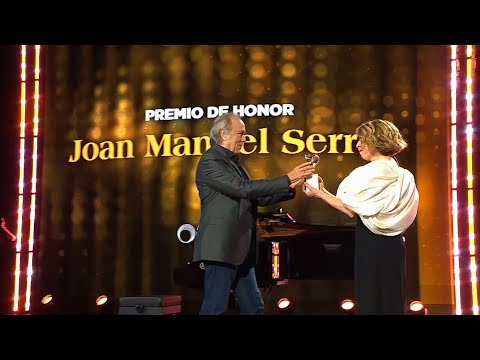 PREMIOS PRINCESA DE ASTURIAS 2024: JOAN MANUEL SERRAT sorprende CANTANDO tras su DISCURSO | RTVE