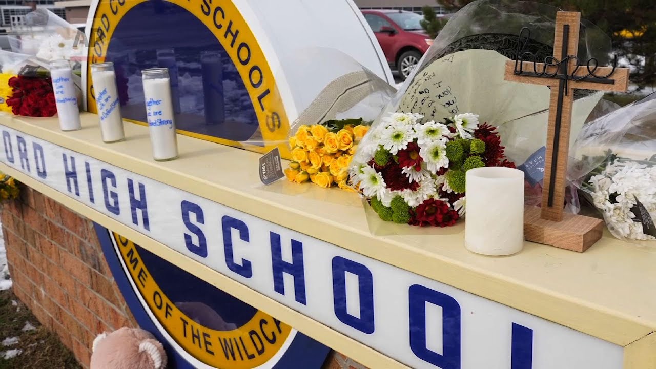 Parents of Michigan boy charged in Oxford school shooting | Honolulu ...